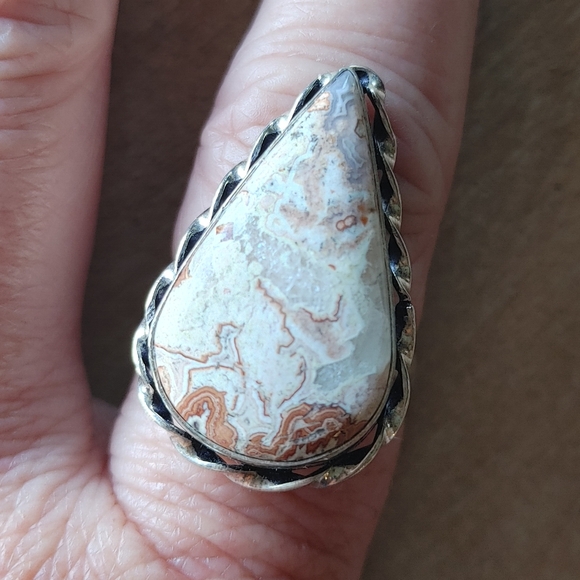 Scolecite Ring in 925 Sterling Silver Overlay (size 9) - Picture 13 of 13